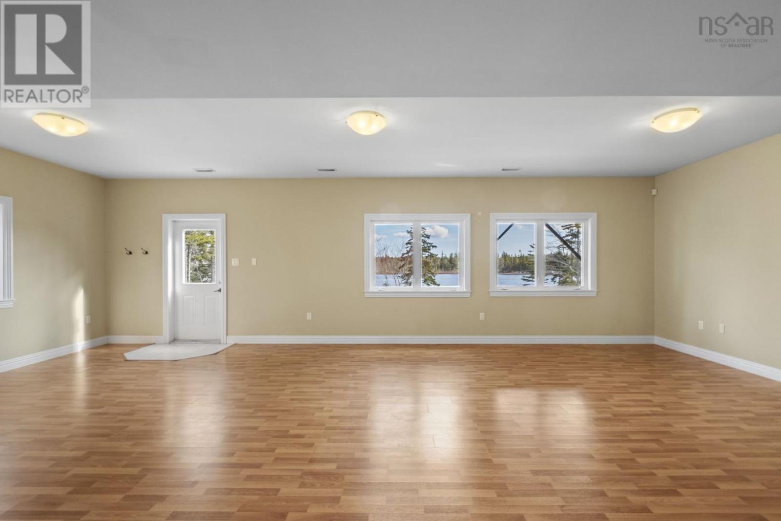 Property 35 of 51 of 172 Voyageur Way