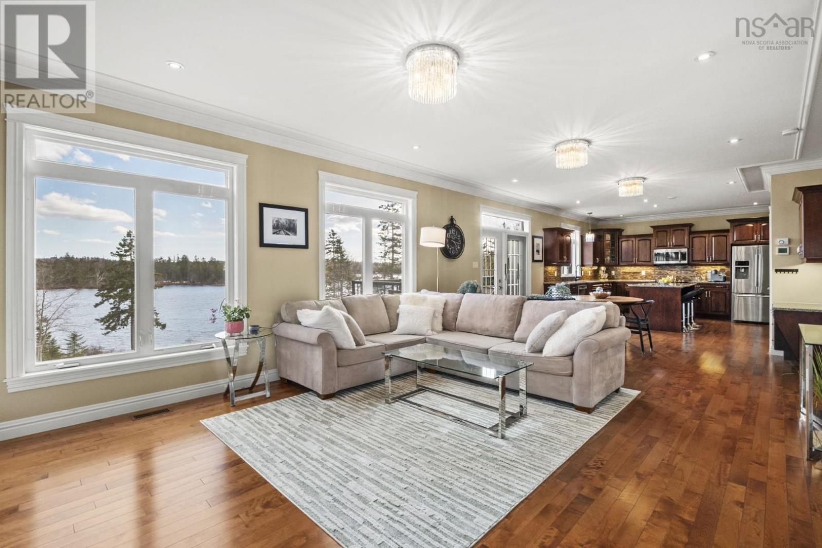 Property 36 of 51 of 172 Voyageur Way