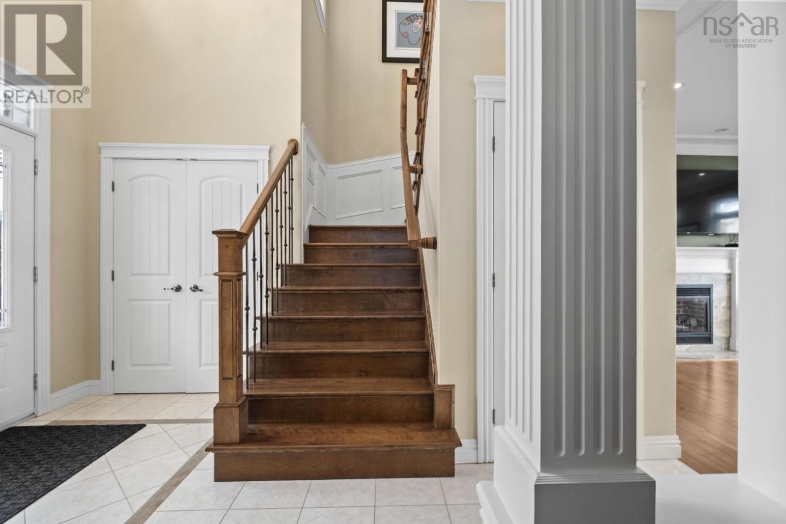 Property 31 of 51 of 172 Voyageur Way