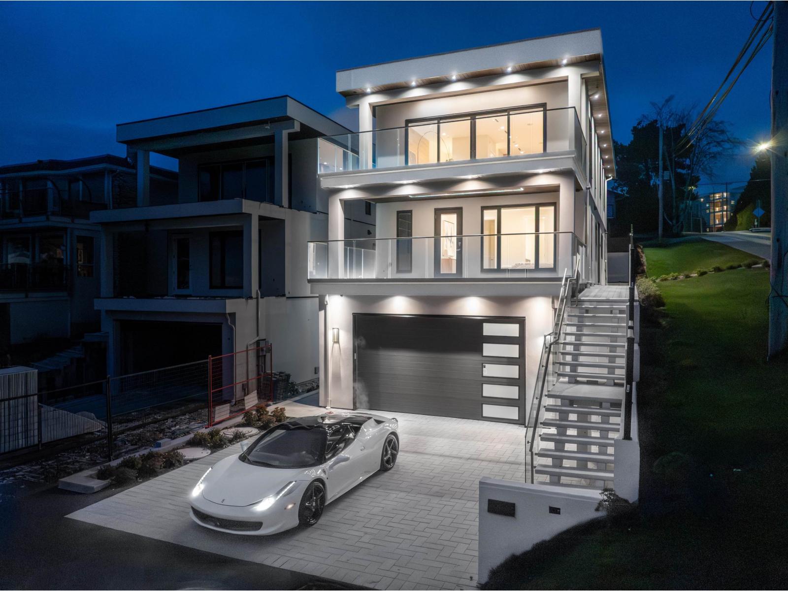 14799 OXENHAM AVENUE, White Rock