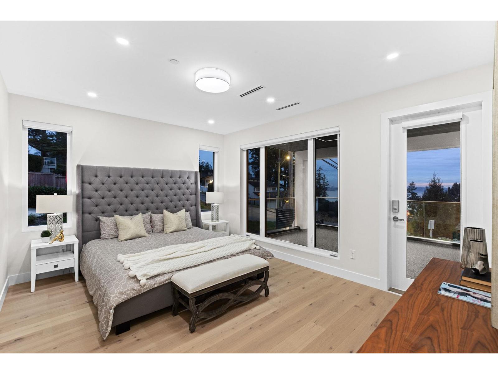 14799 OXENHAM AVENUE, White Rock