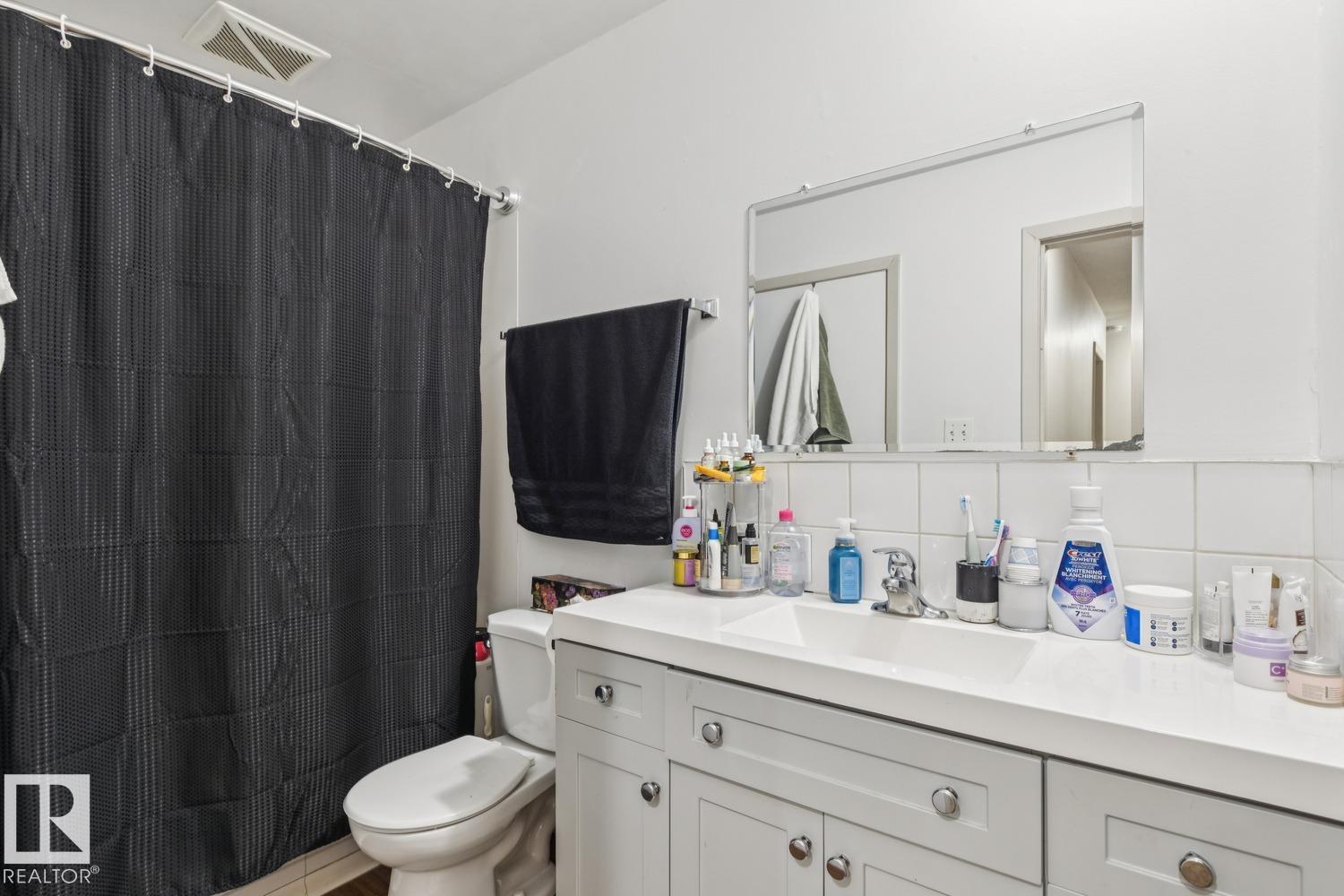 #14204 14206 14208 14210 103 AV NW, Edmonton