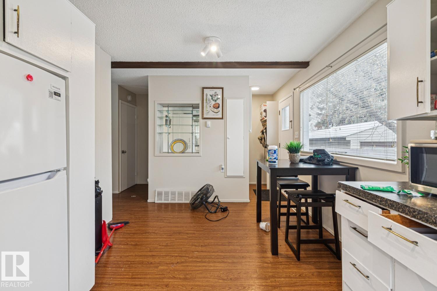 #14204 14206 14208 14210 103 AV NW, Edmonton