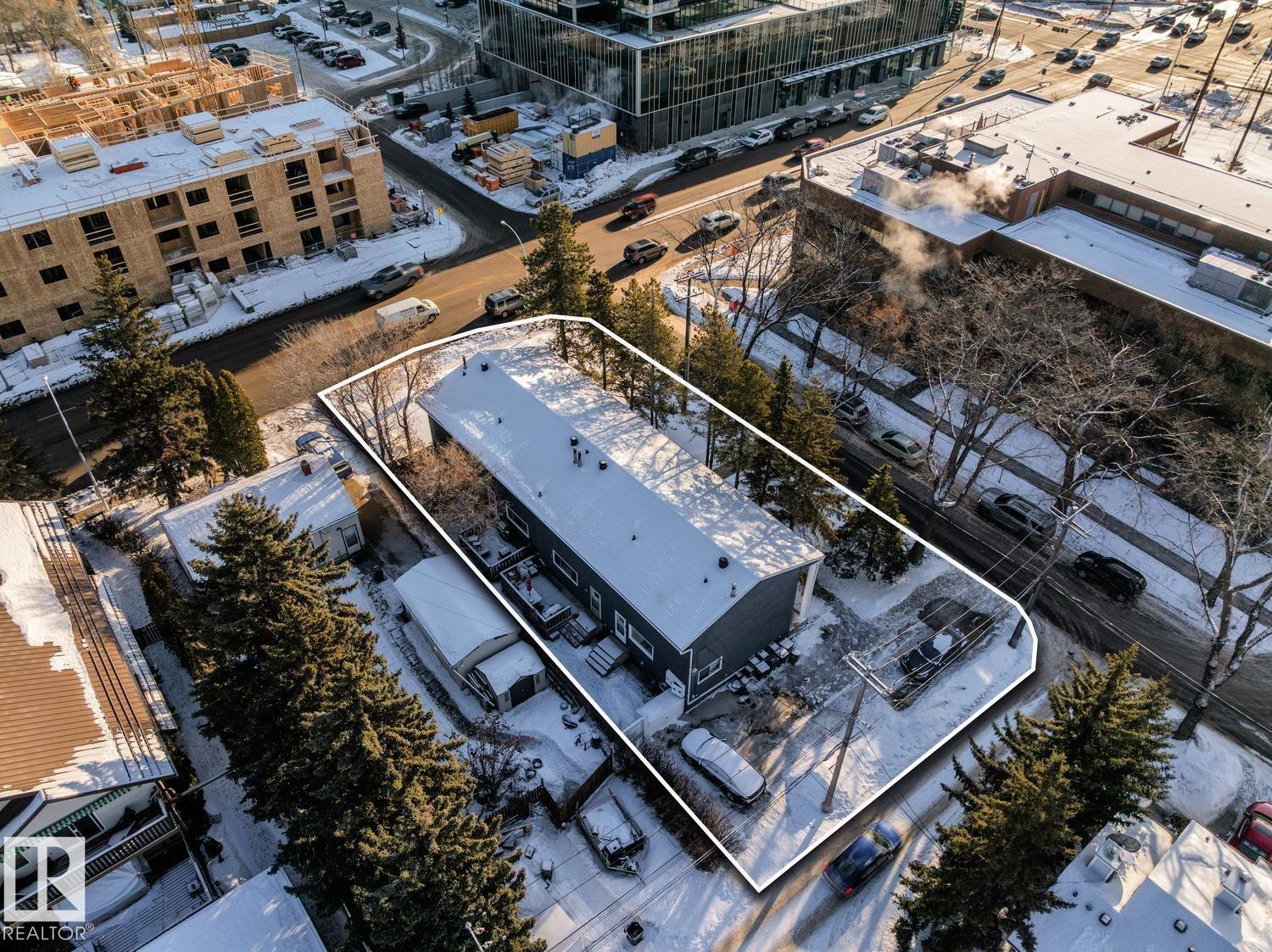 #14204 14206 14208 14210 103 AV NW, Edmonton