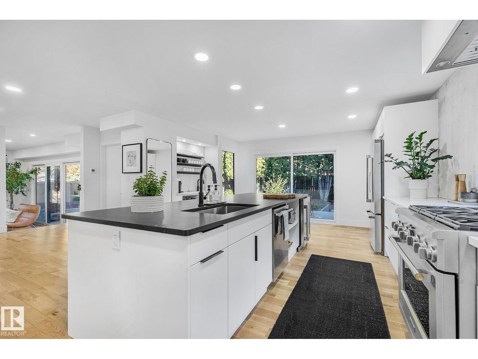 100 WOLF WILLOW CR NW, Edmonton