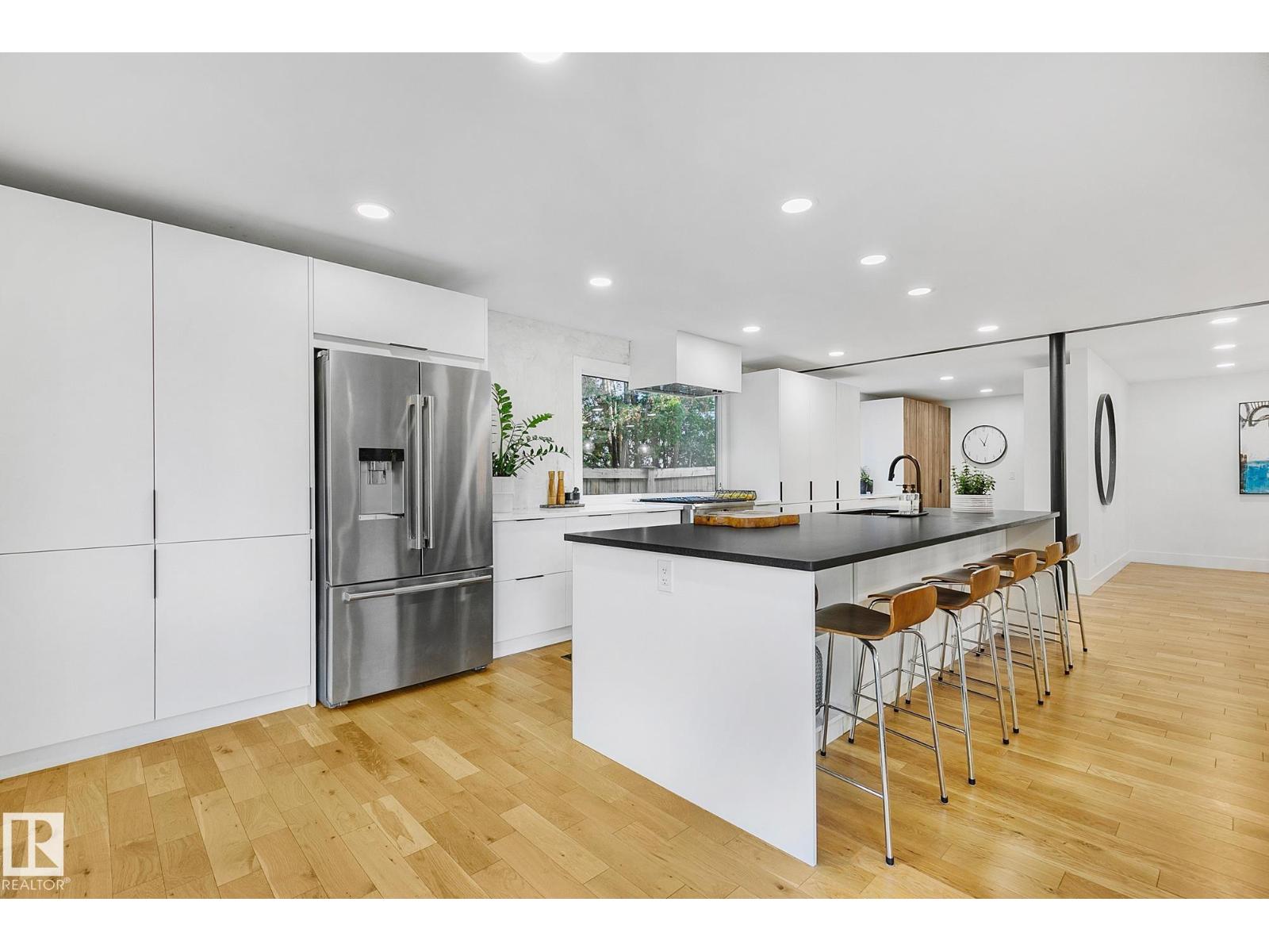 100 WOLF WILLOW CR NW, Edmonton