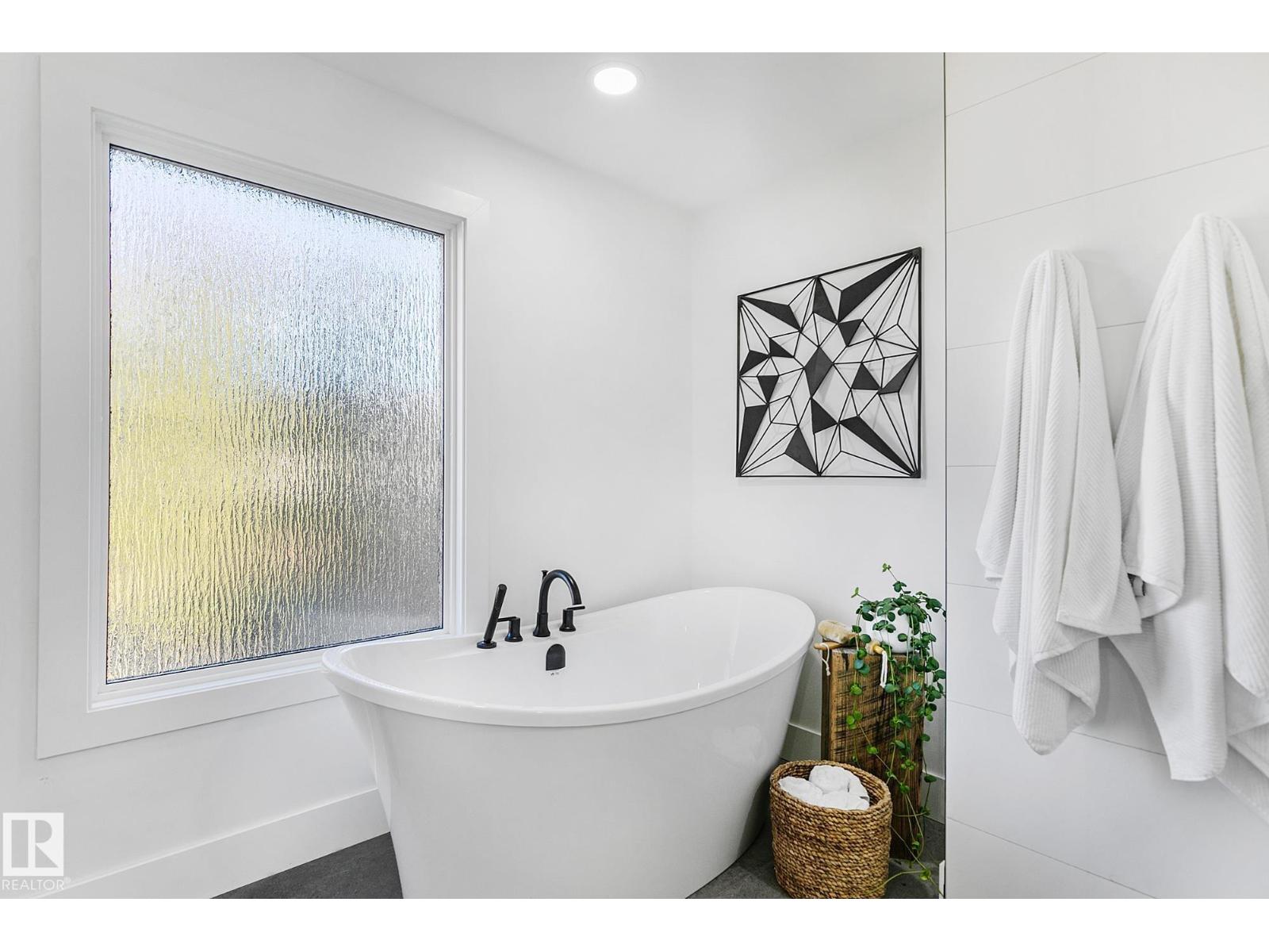 100 WOLF WILLOW CR NW, Edmonton