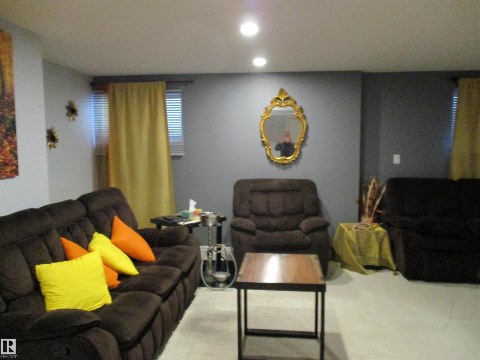 14043 134 ST NW - 32