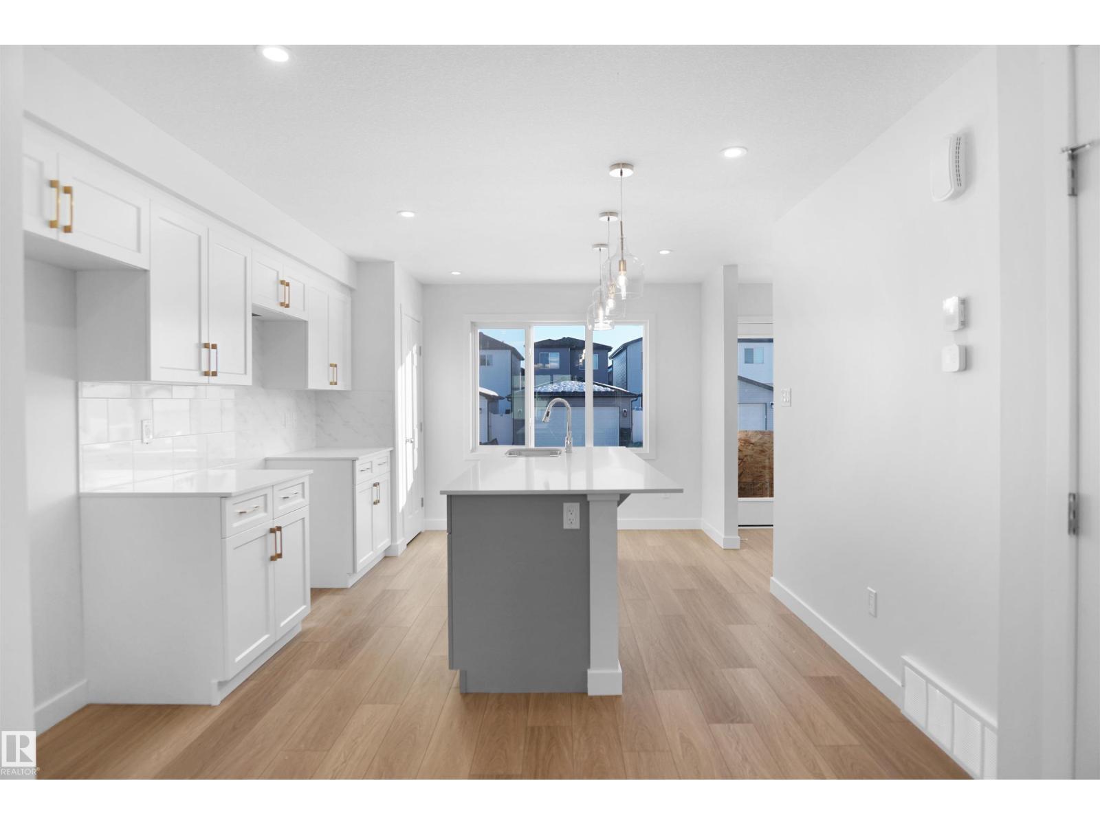 18145 73A ST NW, Edmonton