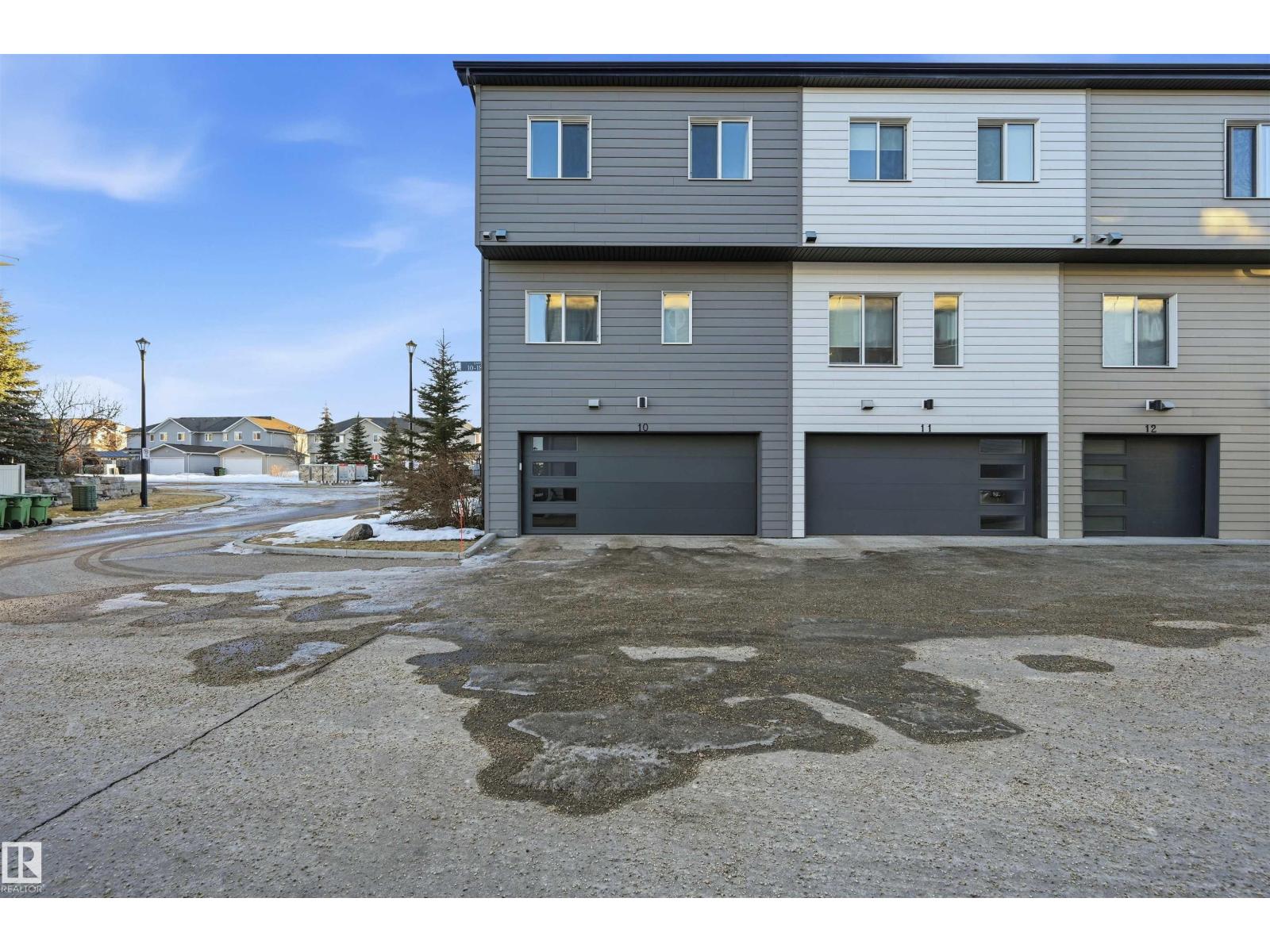 
          10 804 WELSH Drive SW
            <br/>
            <span>Edmonton</span>
            , 
            <span>AB</span>
             <span>T6X1Y8</span>
         - Photo 31