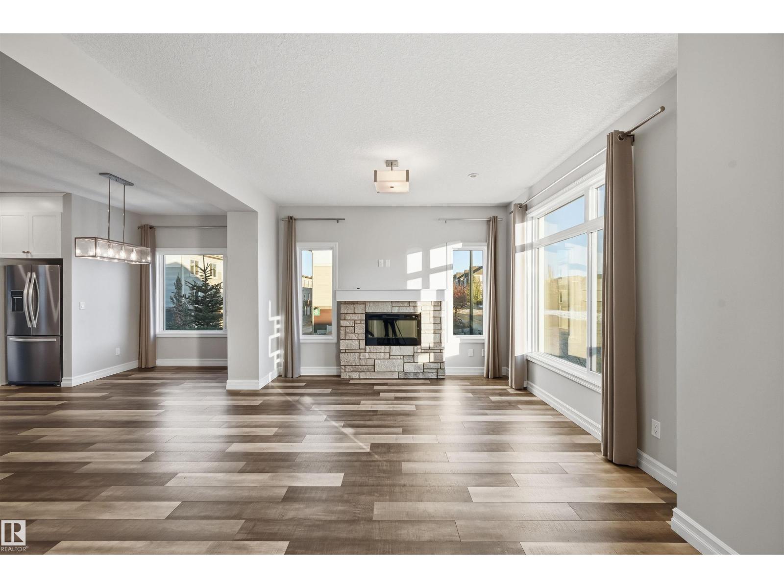 
          10 804 WELSH Drive SW
            <br/>
            <span>Edmonton</span>
            , 
            <span>AB</span>
             <span>T6X1Y8</span>
         - Photo 28