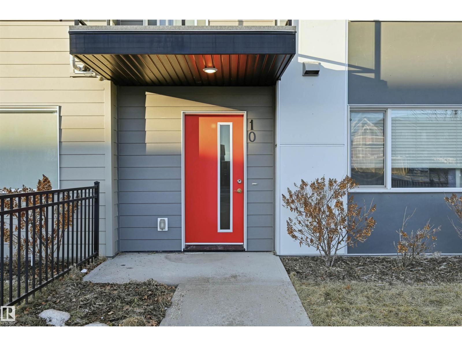 
          10 804 WELSH Drive SW
            <br/>
            <span>Edmonton</span>
            , 
            <span>AB</span>
             <span>T6X1Y8</span>
         - Photo 11
