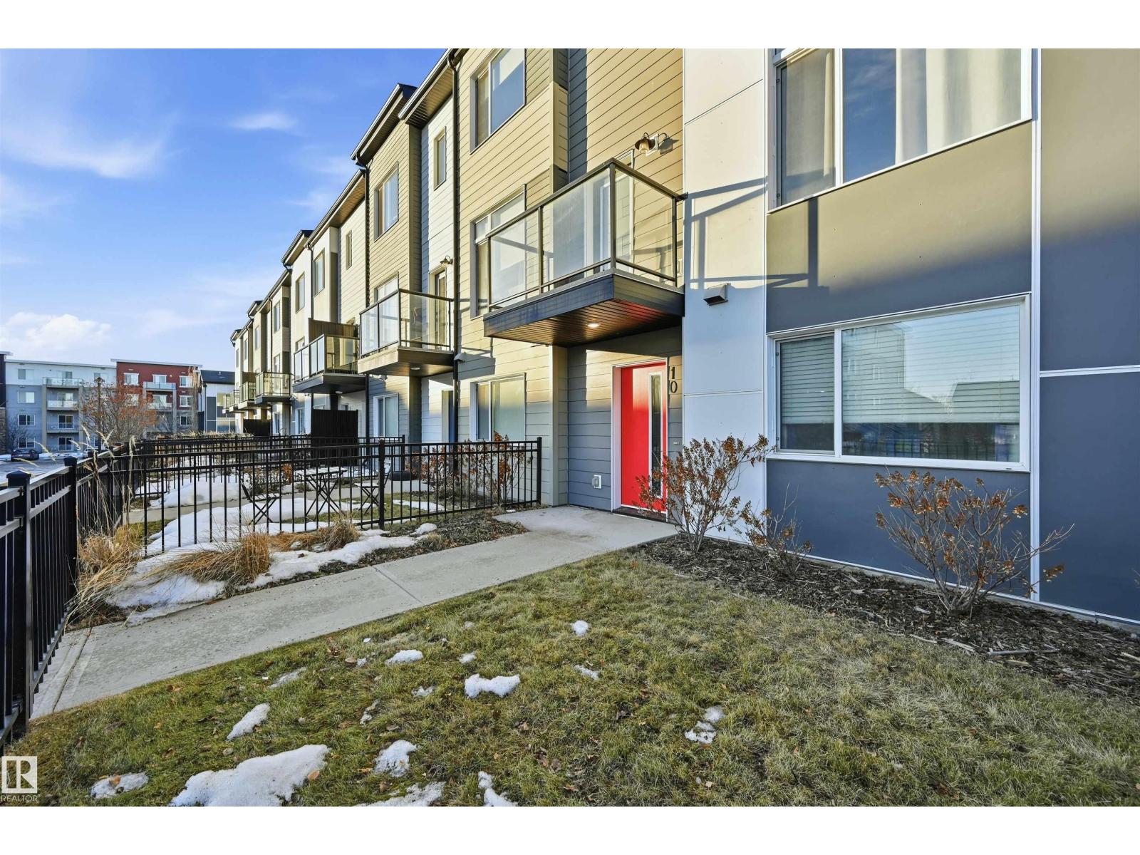 
          10 804 WELSH Drive SW
            <br/>
            <span>Edmonton</span>
            , 
            <span>AB</span>
             <span>T6X1Y8</span>
         - Photo 39