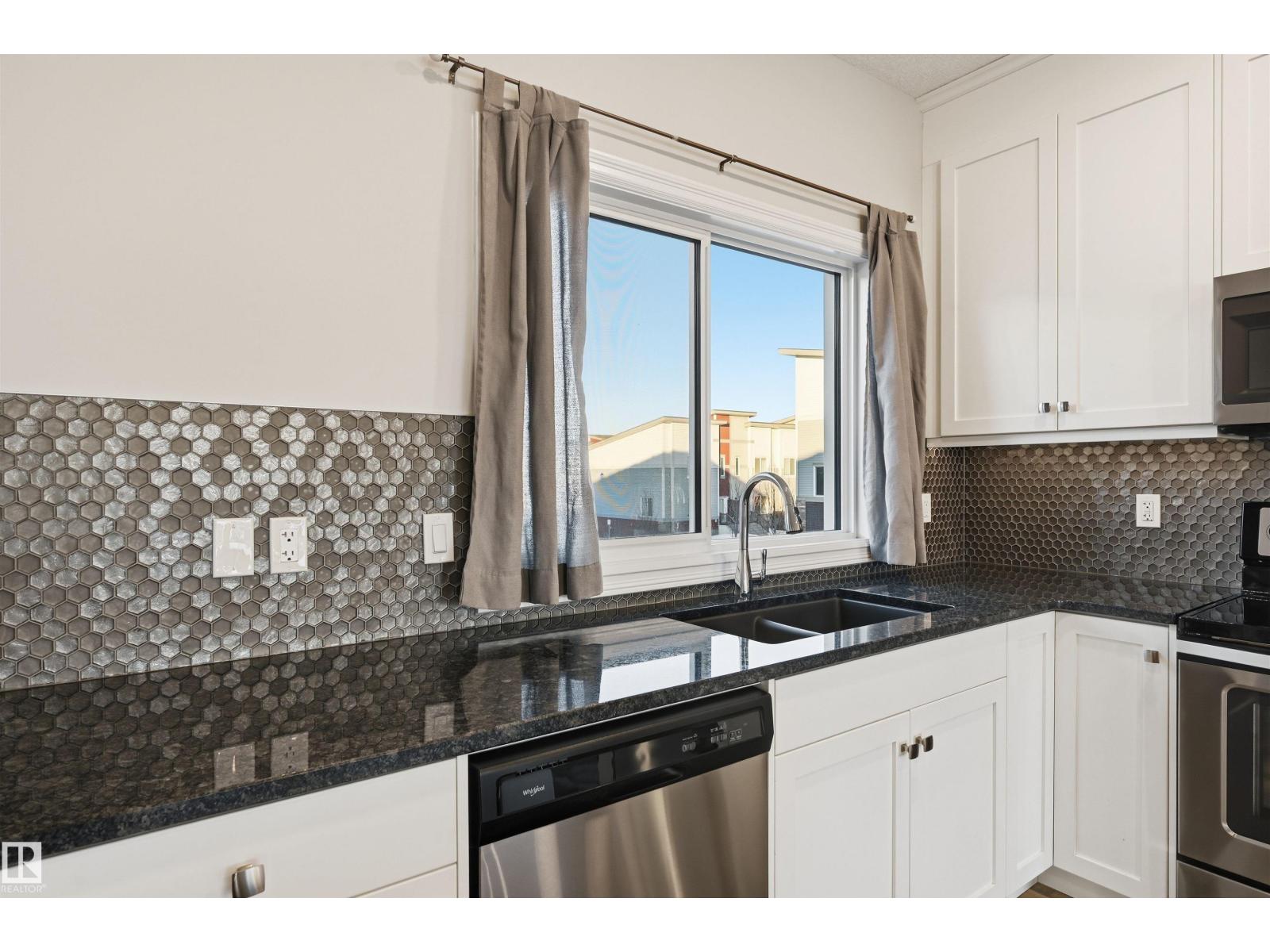 
          10 804 WELSH Drive SW
            <br/>
            <span>Edmonton</span>
            , 
            <span>AB</span>
             <span>T6X1Y8</span>
         - Photo 21