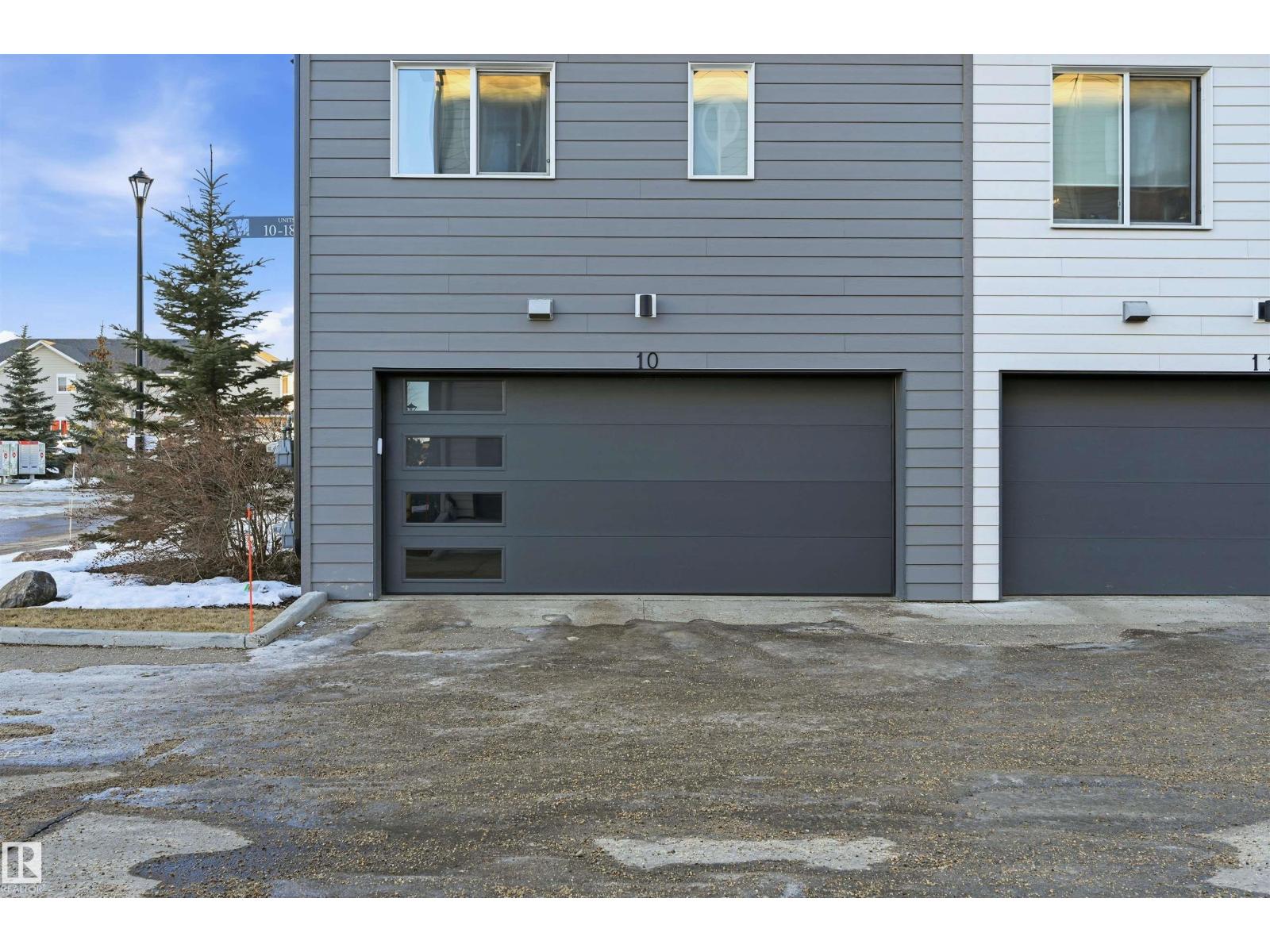 
          10 804 WELSH Drive SW
            <br/>
            <span>Edmonton</span>
            , 
            <span>AB</span>
             <span>T6X1Y8</span>
         - Photo 27