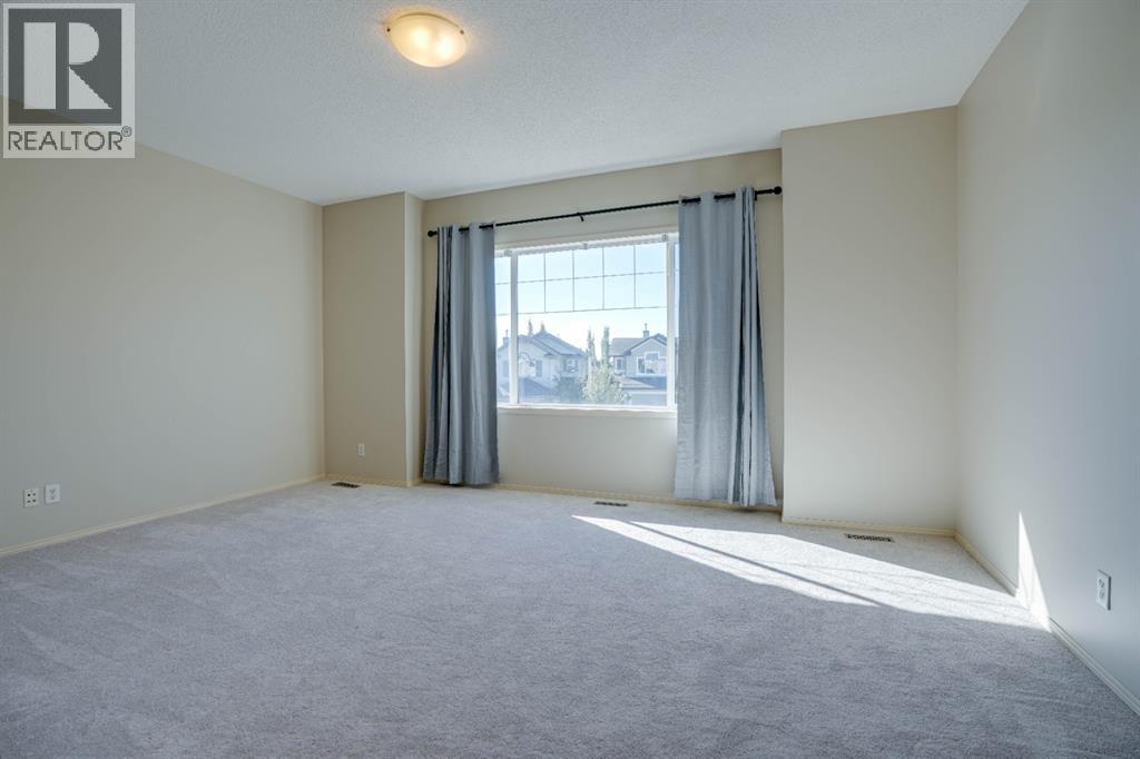 Single Family House for Sale in  Tuscany Reserve Bay NW Tuscany Calgary 