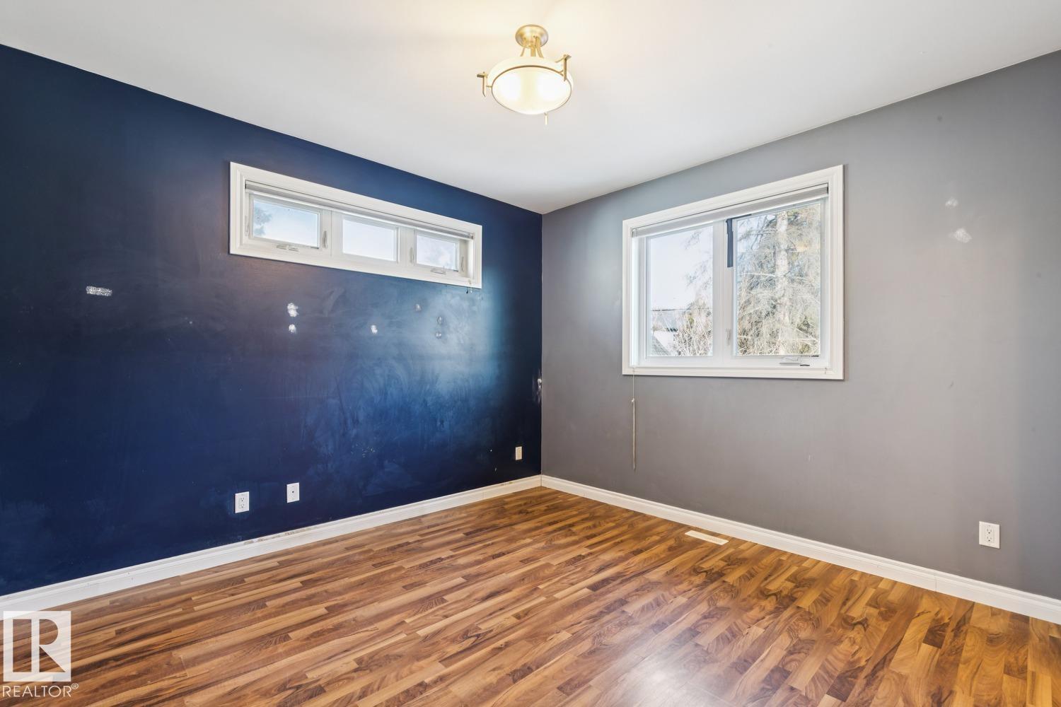 11118 72 AV NW - 19