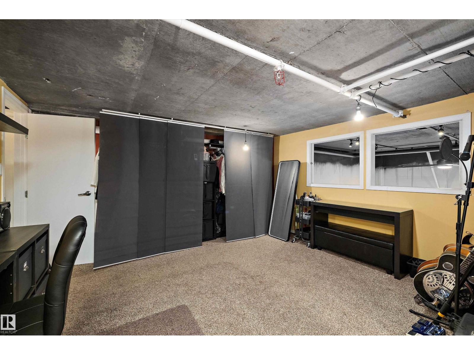 #1810 10024 JASPER AV NW - 26