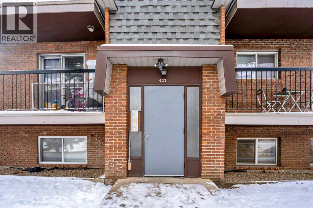 Single Family House for Sale in   Huntsville Crescent NW Huntington Hills Calgary 