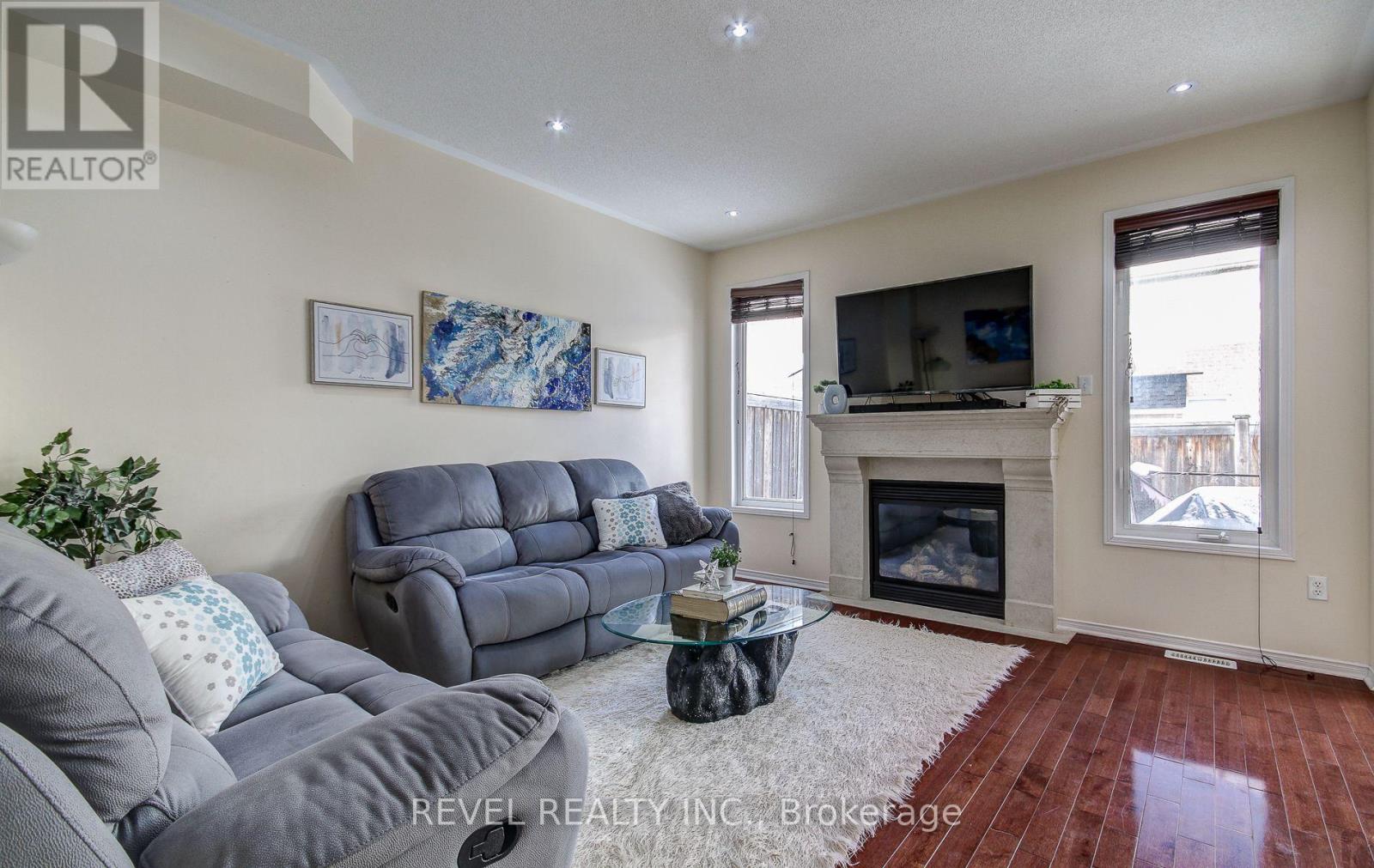 5 TREEGROVE CRESCENT - 20