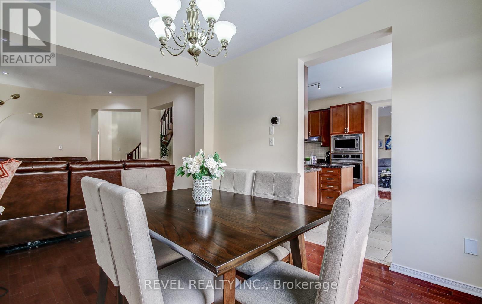 5 TREEGROVE CRESCENT - 11