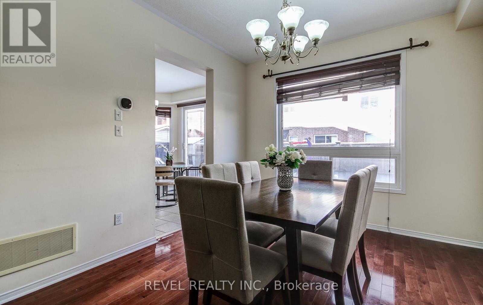 5 TREEGROVE CRESCENT - 9