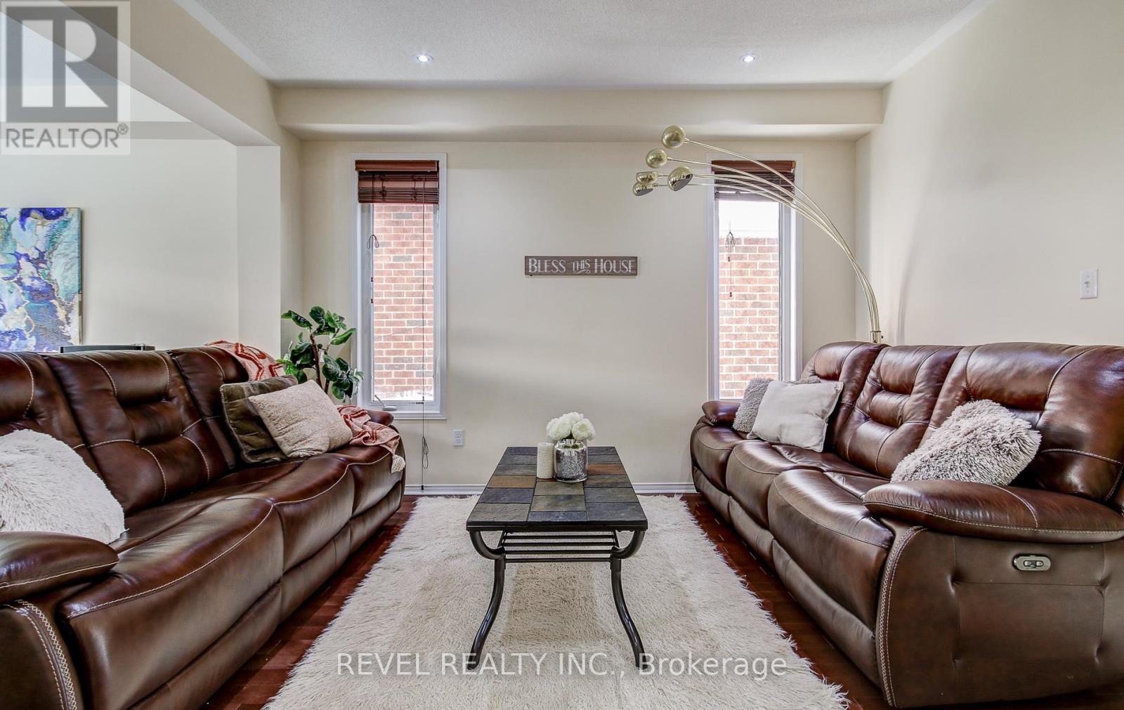 5 TREEGROVE CRESCENT - 8