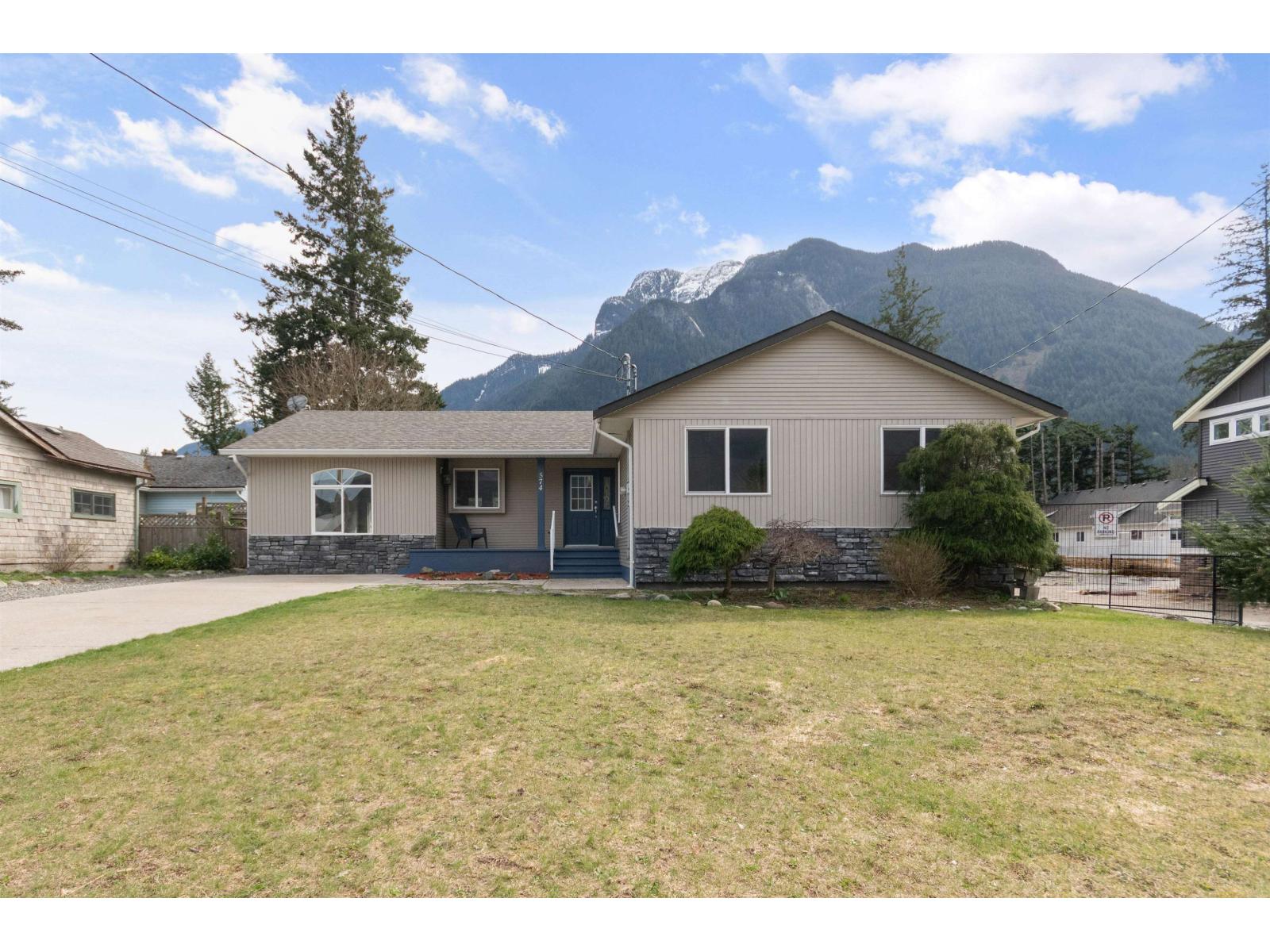 574 PARK STREET, Hope