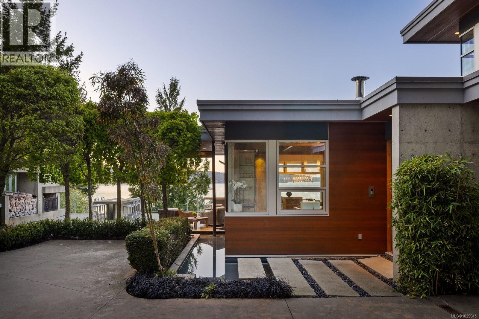 1580 LANDS END RD - 20