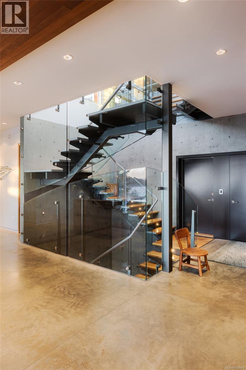 1580 LANDS END RD - 32