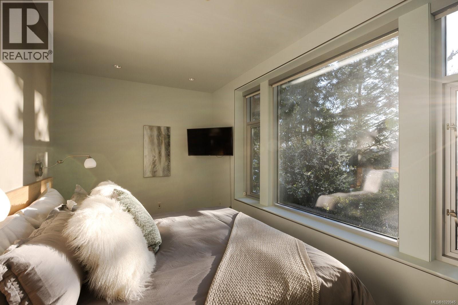 1580 LANDS END RD - 44