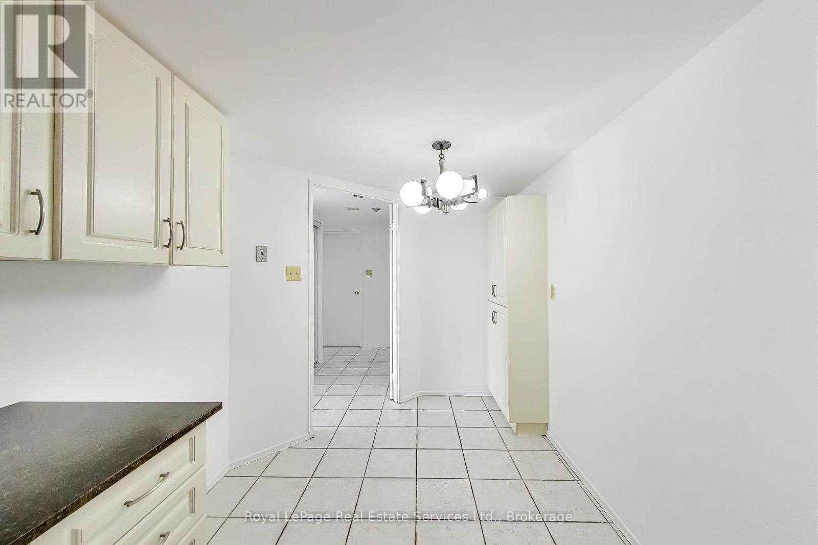 #611 5 WELDRICK ROAD W - 12