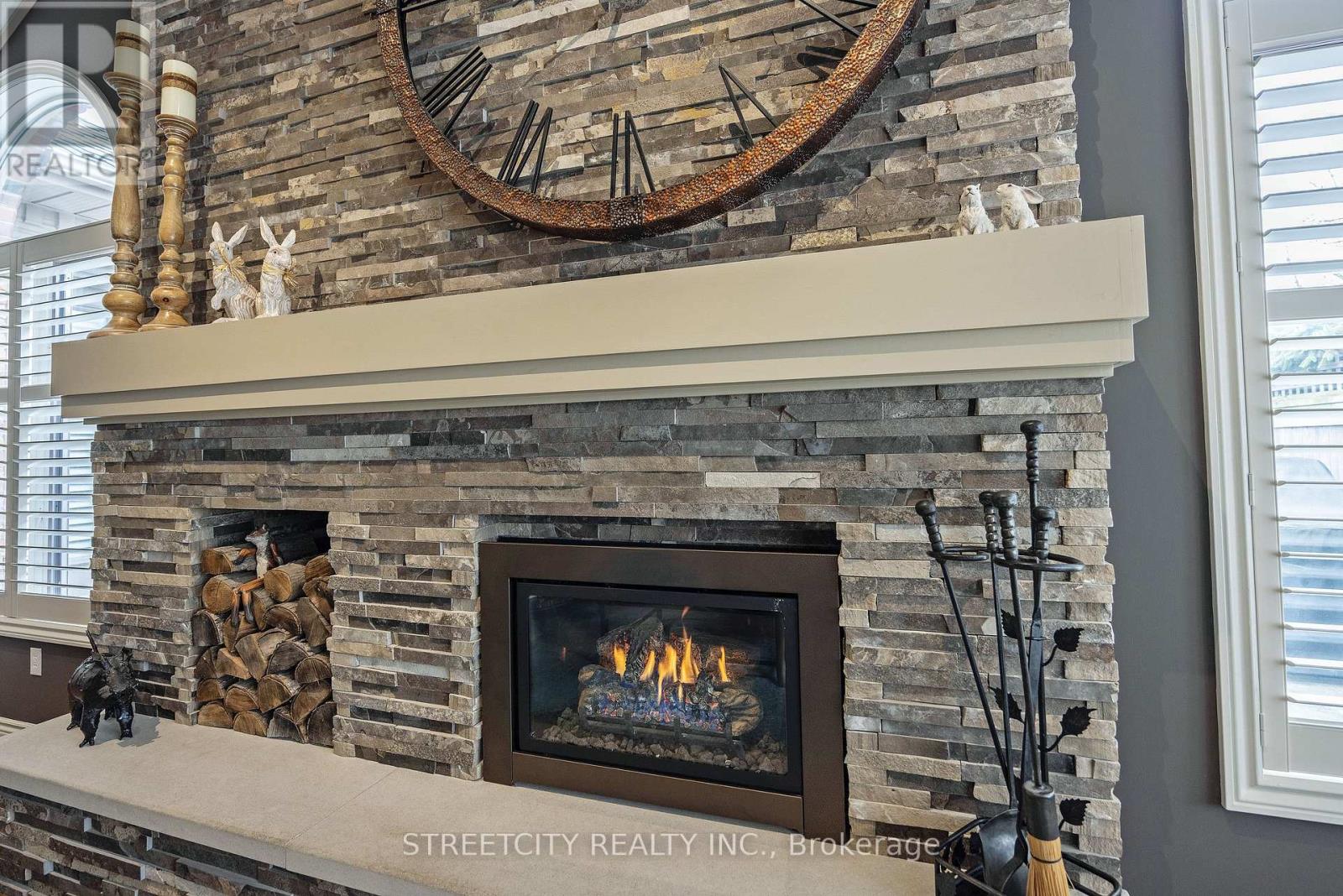 448 GRANGEOVER CRESCENT Property Photo