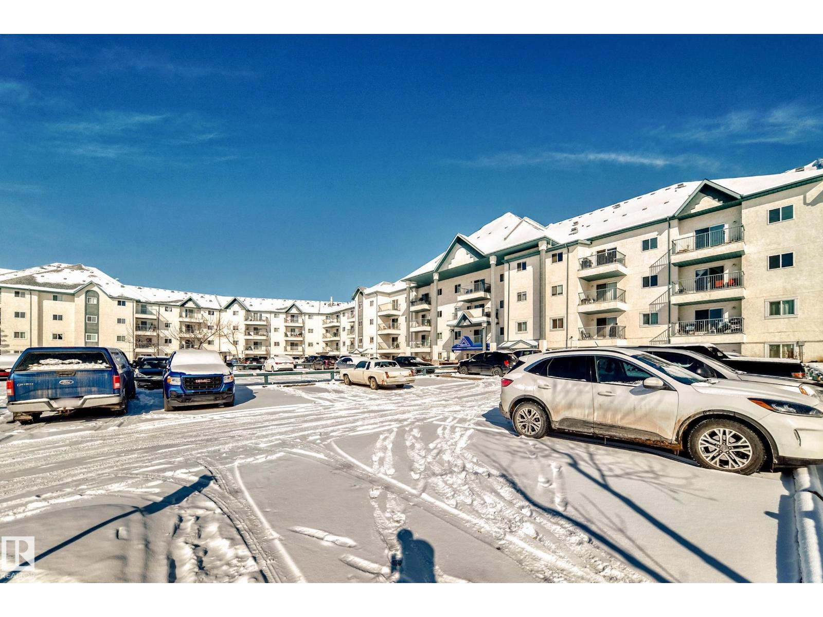 #320 9620 174 ST NW - 40
