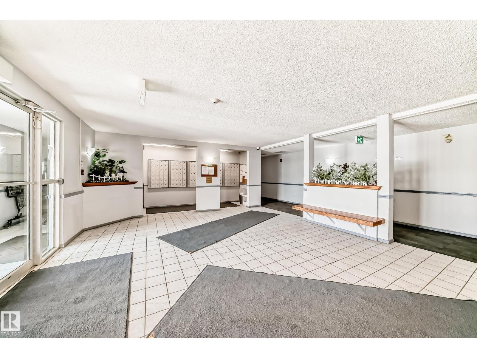 #320 9620 174 ST NW - 37
