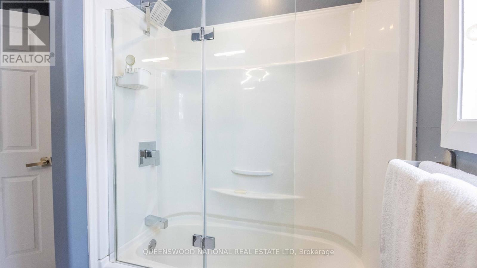 99 INGLIS STREET - 23