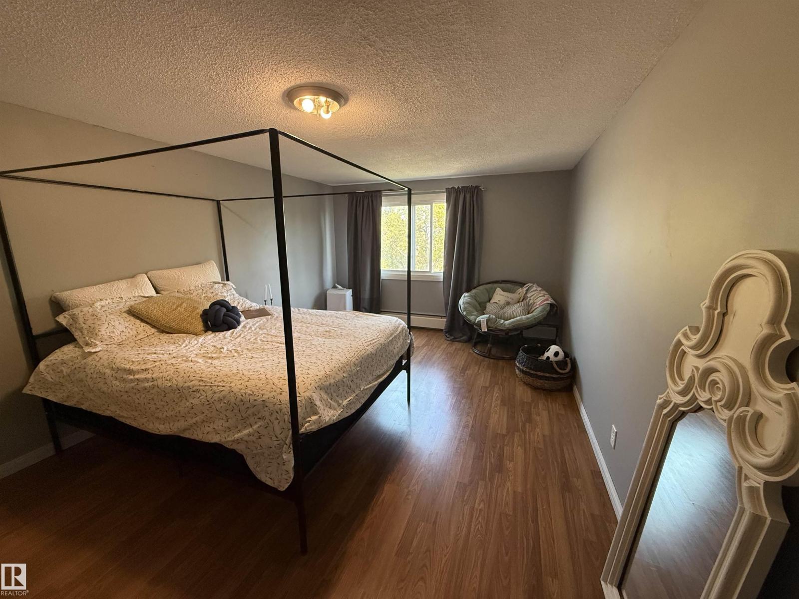 #207 7815 159 ST NW - 18