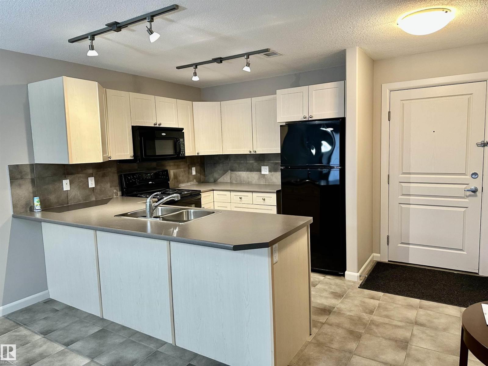 #336 400 PALISADES WY - 4
