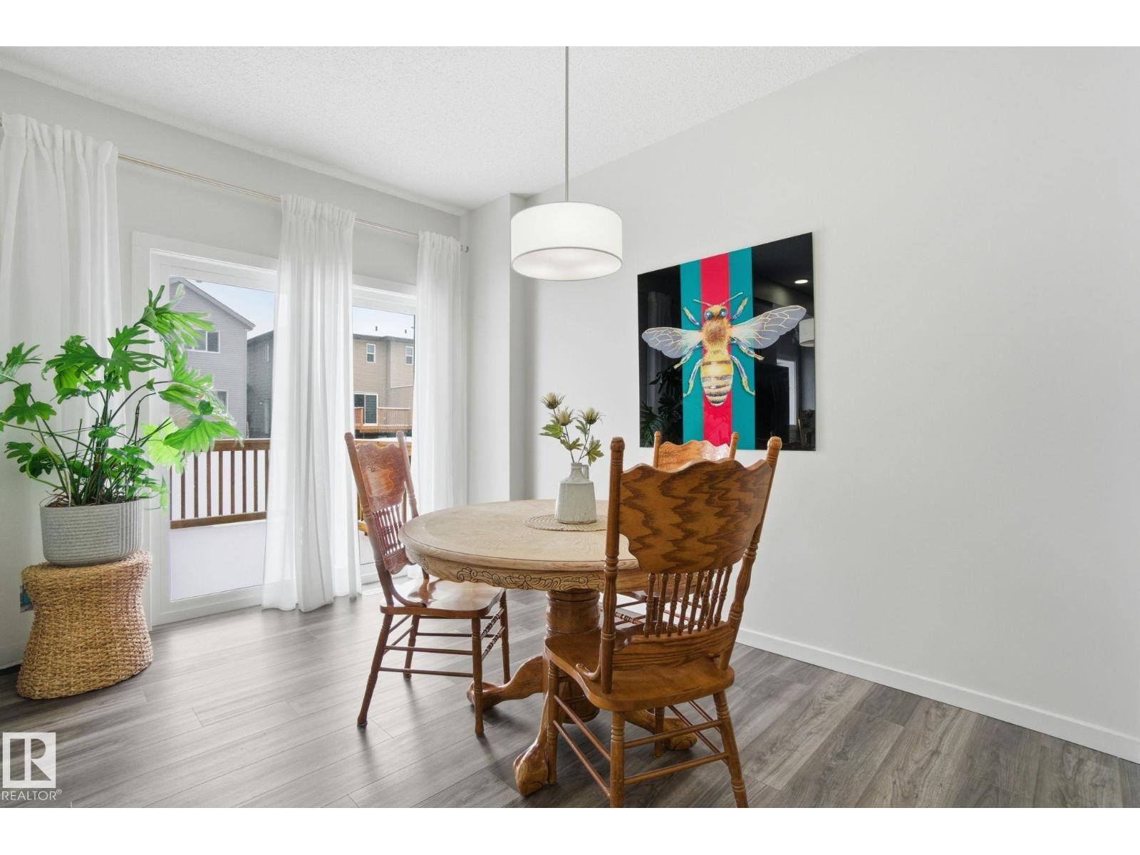 319 29 ST SW SW - 13