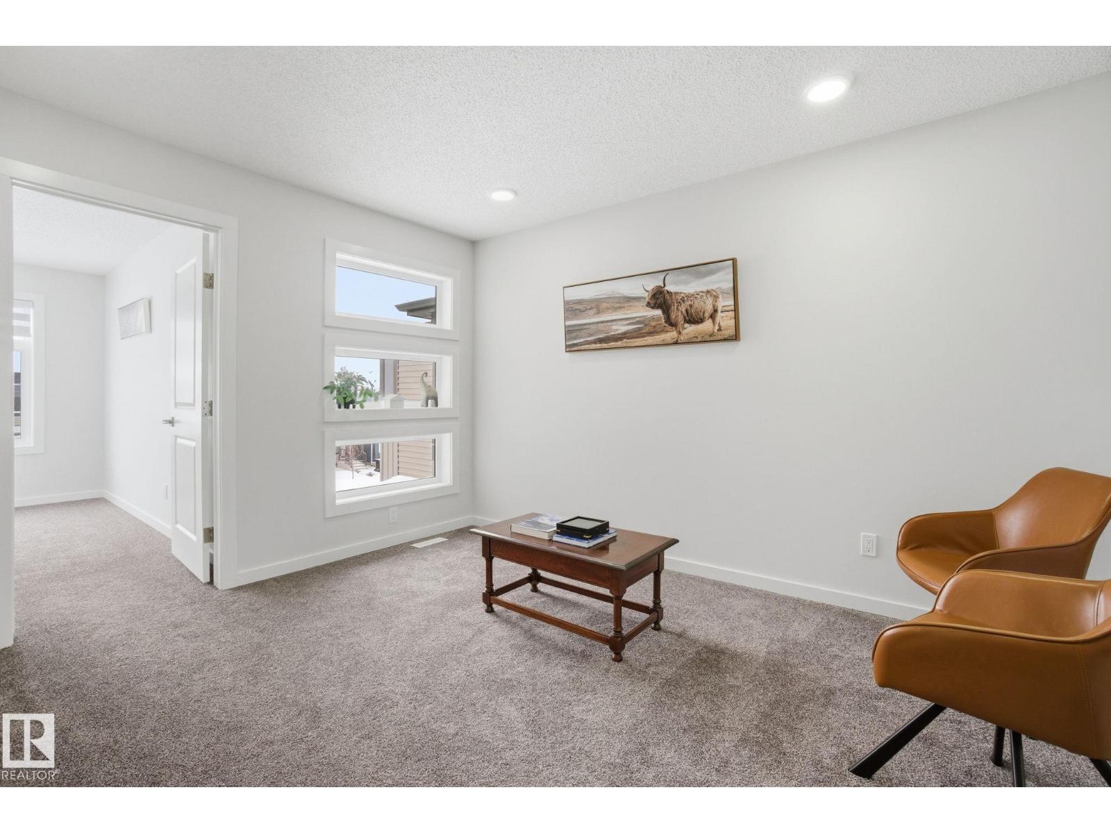 319 29 ST SW SW - 22