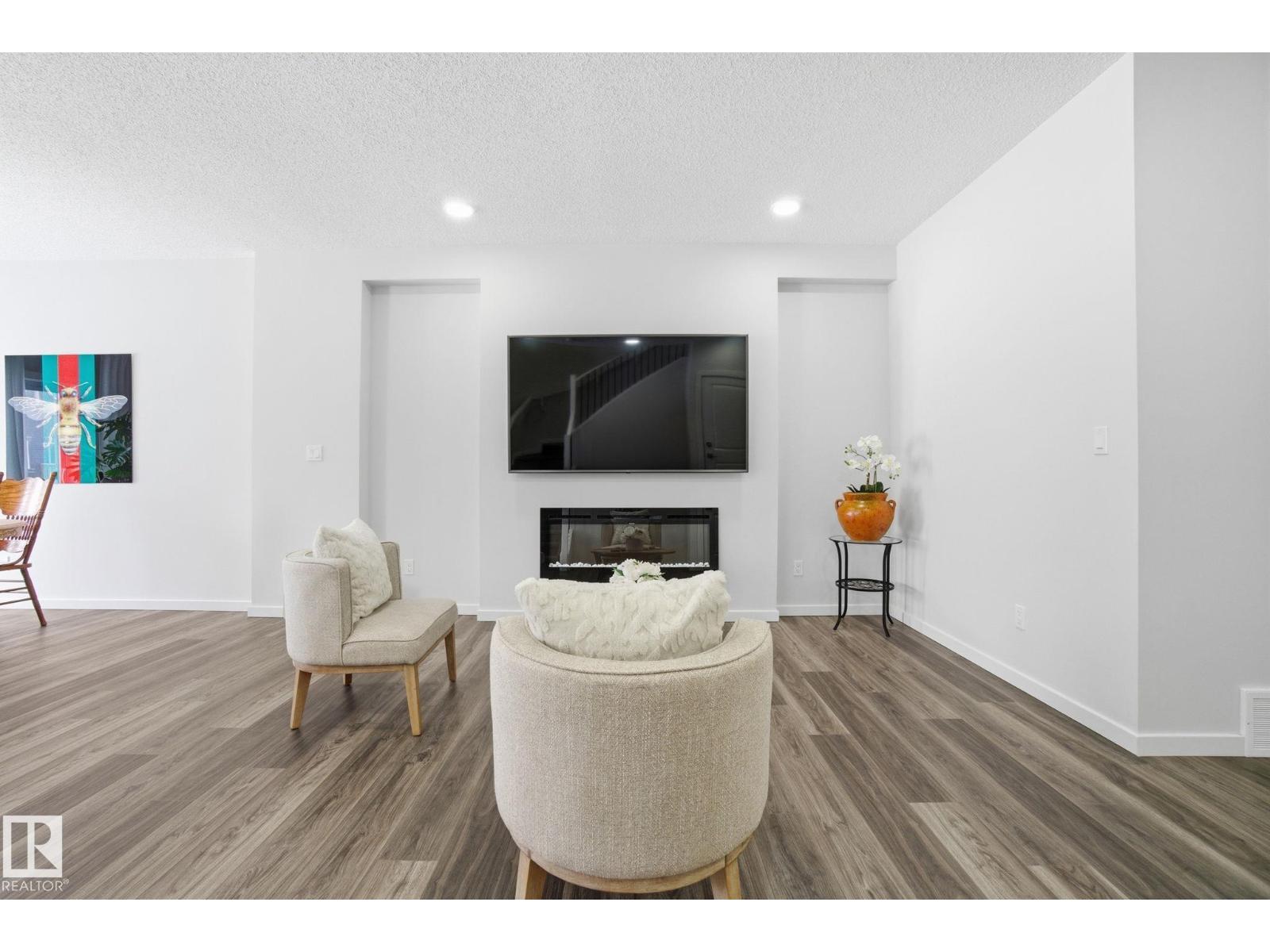 319 29 ST SW SW - 9