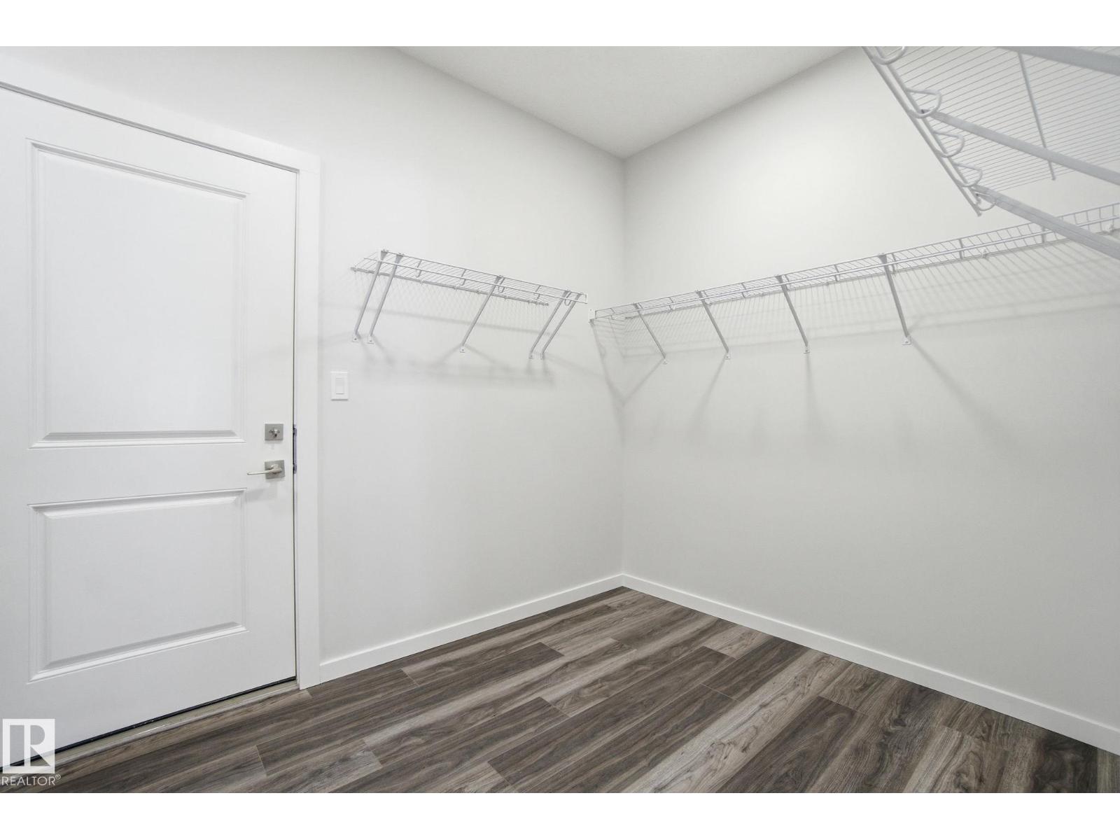 319 29 ST SW SW - 19