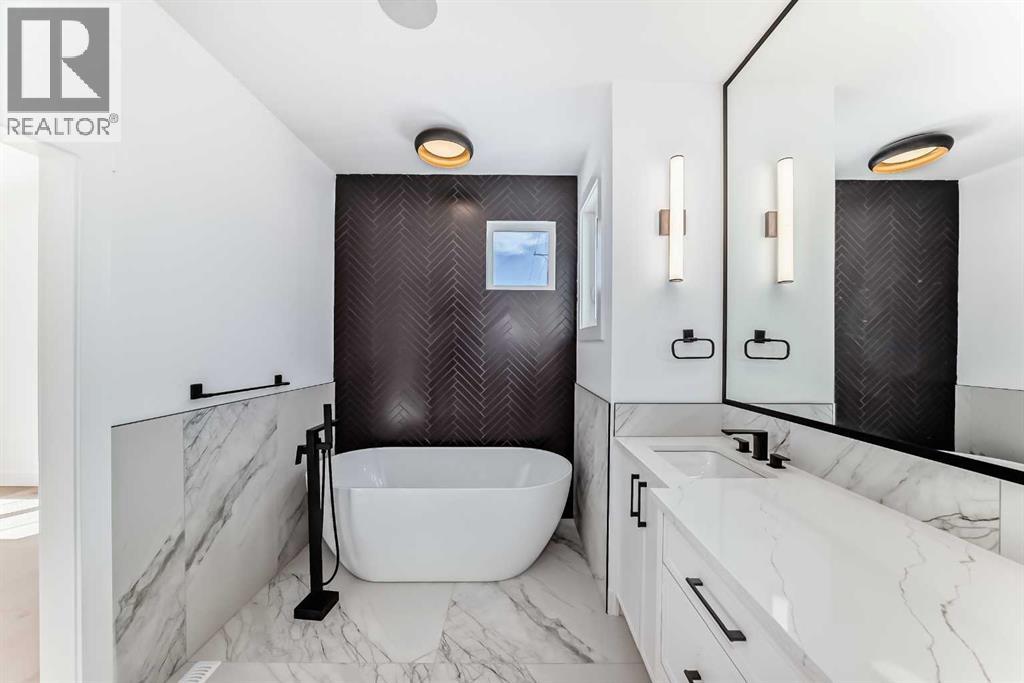 Single Family House for Sale in  A Street NW Parkdale Calgary 