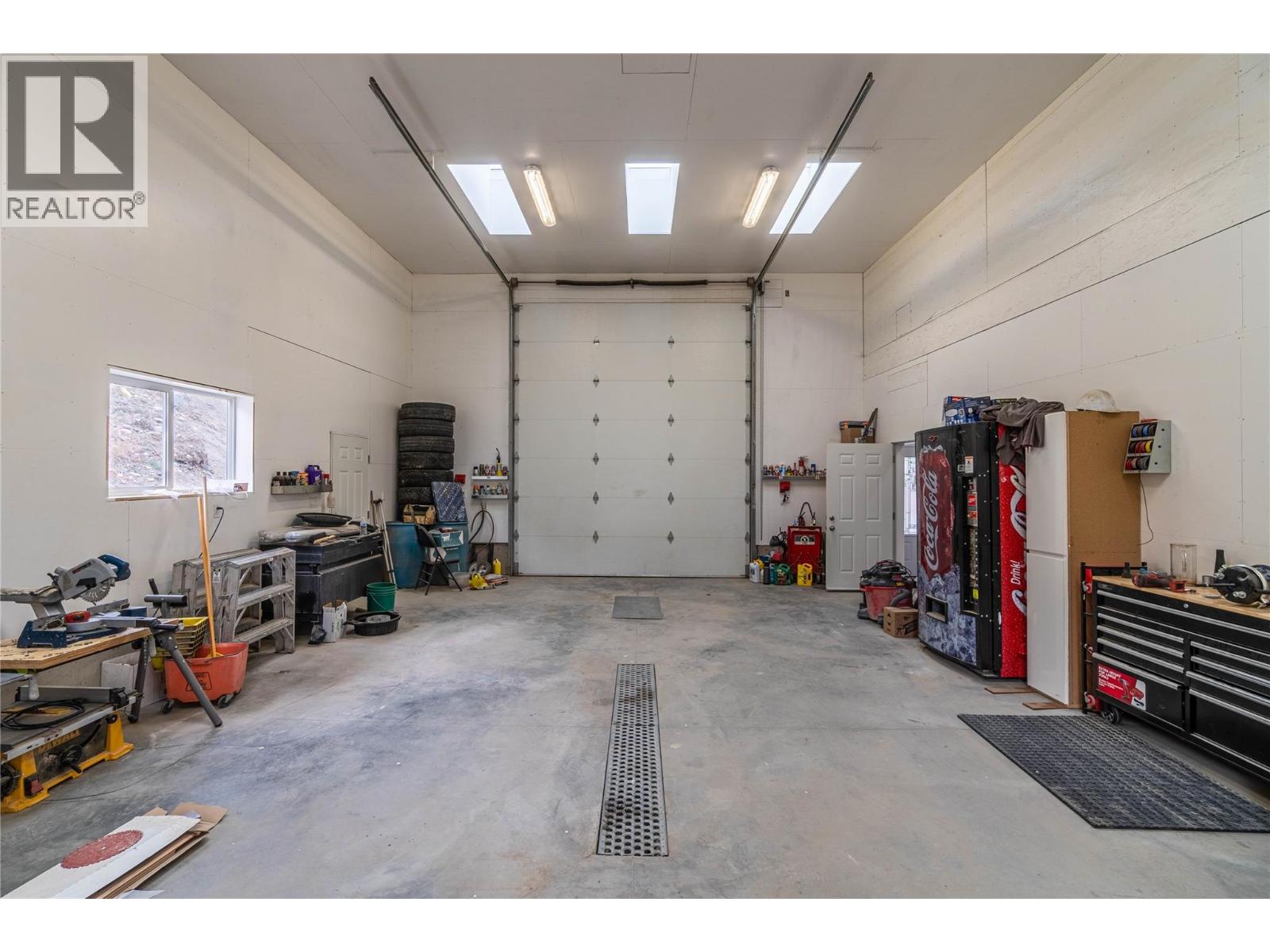 416 HOLLIS Road, Ashcroft