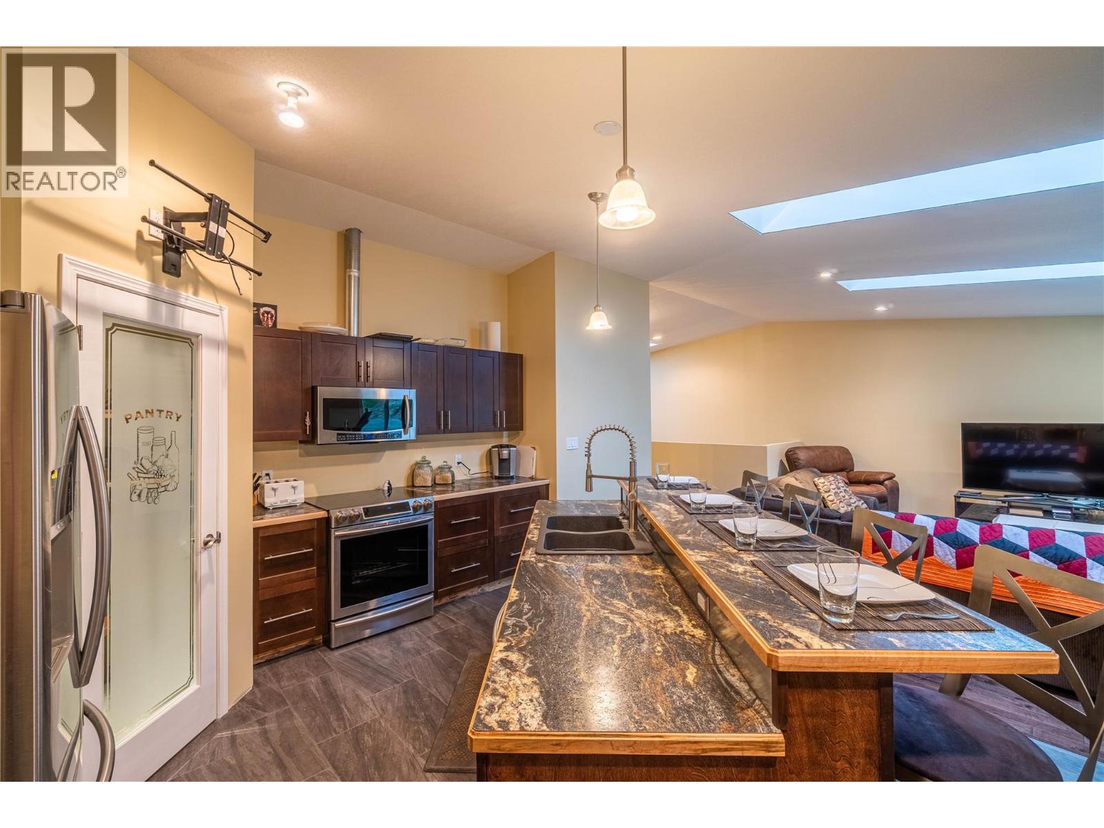 416 HOLLIS Road, Ashcroft