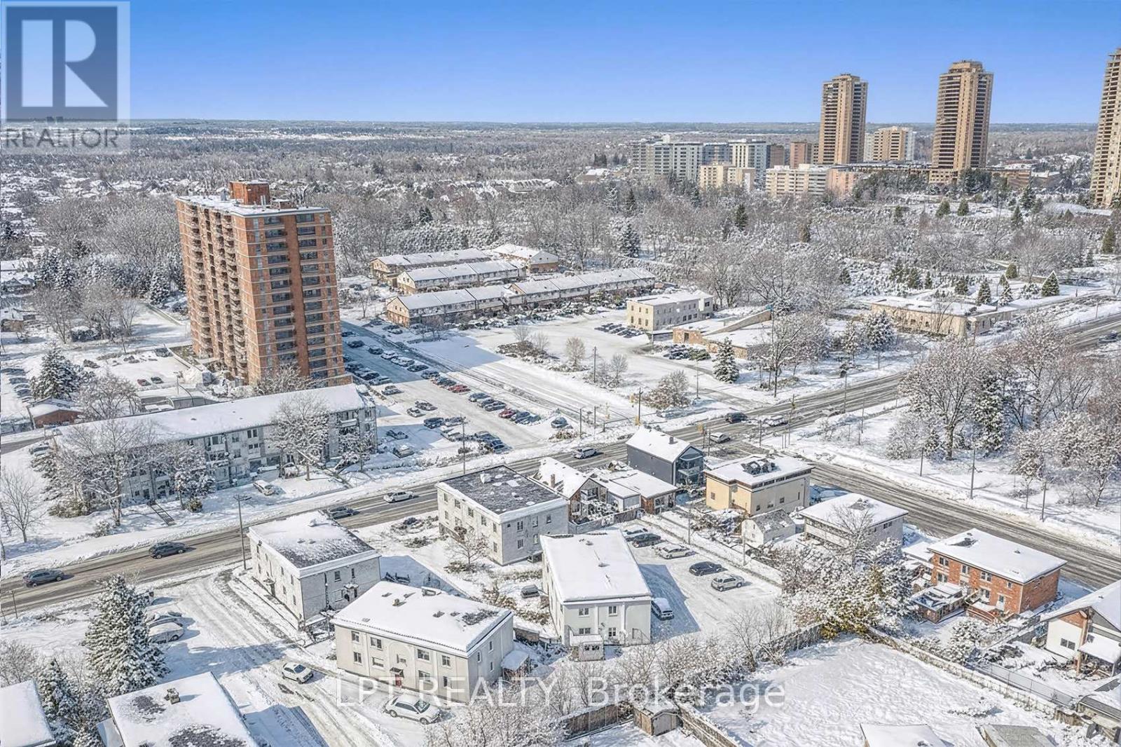 412 MONTREAL ROAD - 33