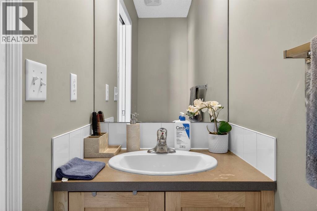 Single Family House for Sale in  Country Village Lane NE Country Hills Village Calgary 