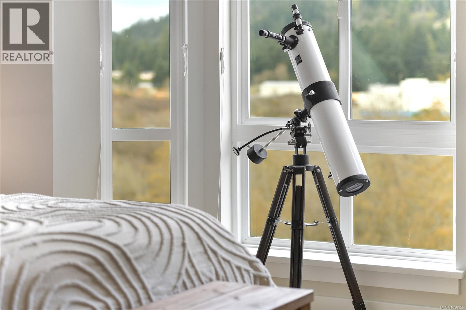 2826 TURNSTYLE CRES - 24