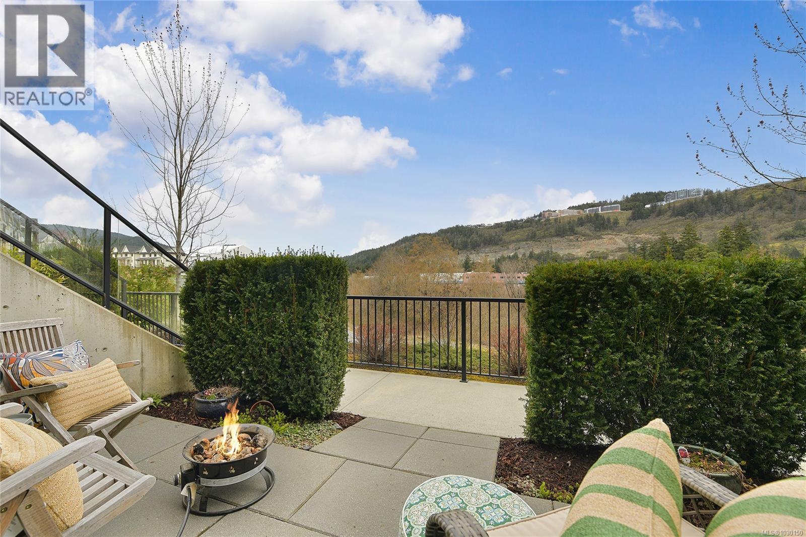 2826 TURNSTYLE CRES - 51