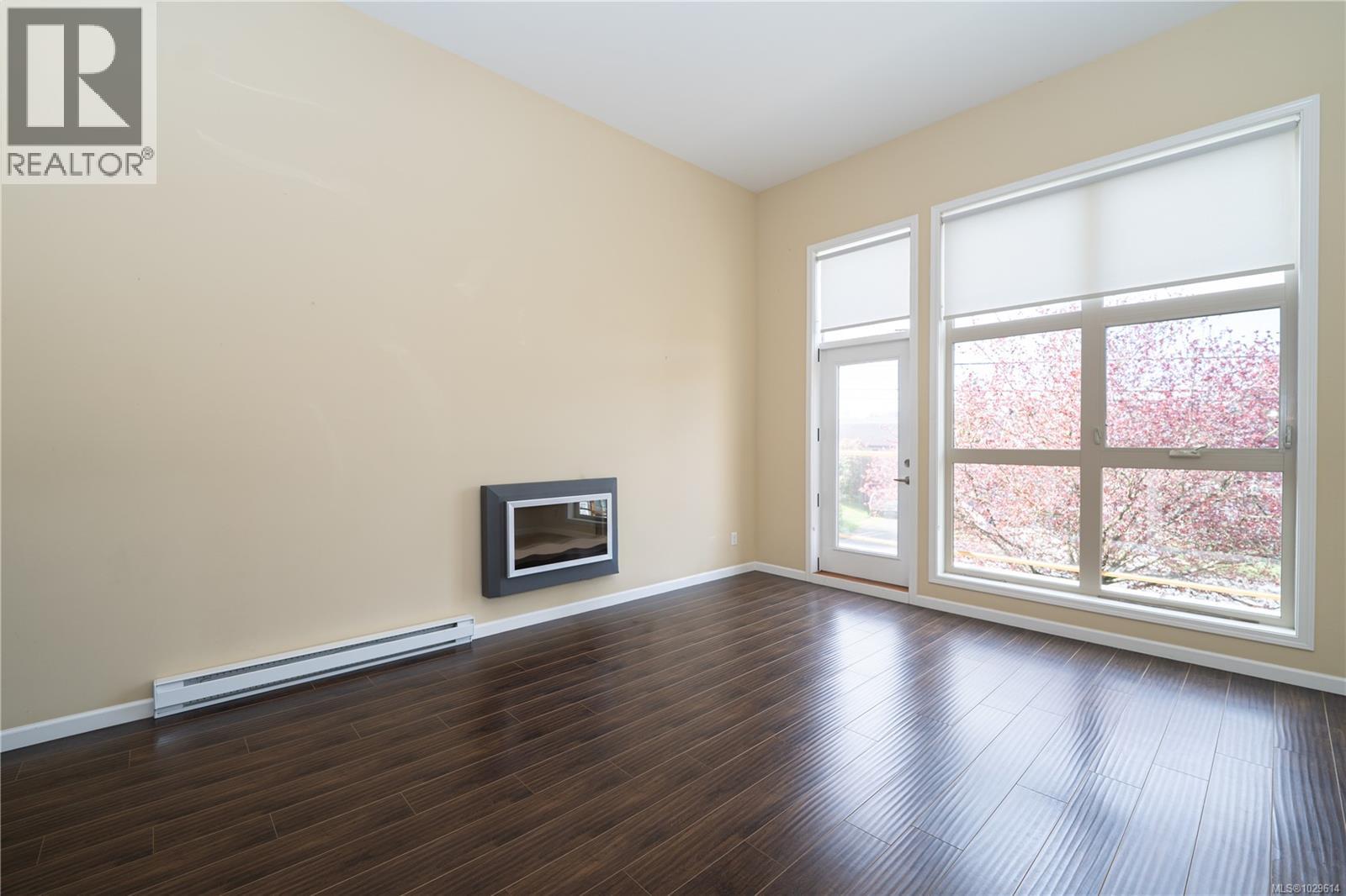 204 10421 Resthaven Drive, Sidney